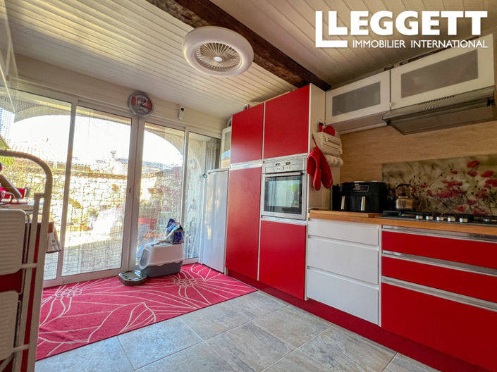 Image No.6-3 Bed House for sale