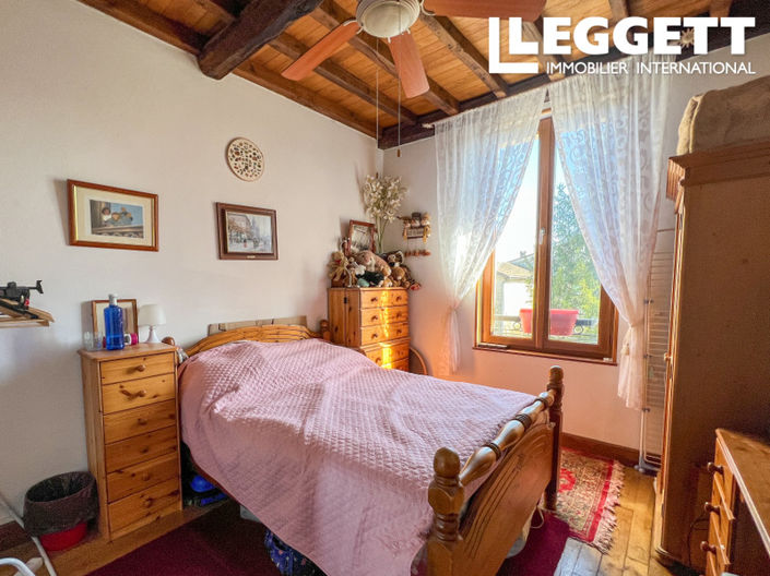 Image No.8-3 Bed House for sale