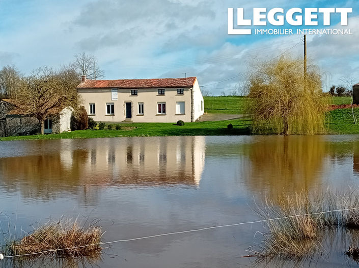 Image No.10-5 Bed House for sale