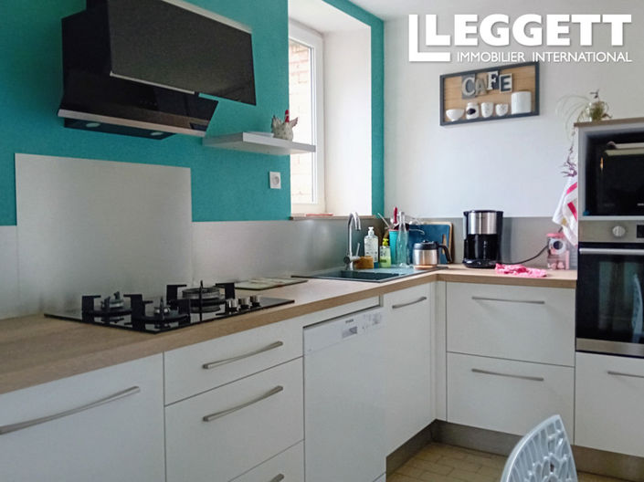 Image No.6-5 Bed House for sale