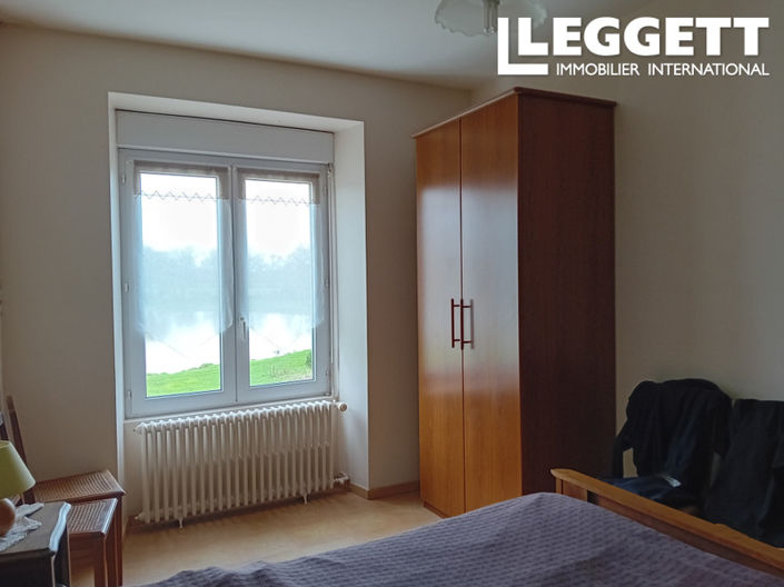 Image No.7-5 Bed House for sale