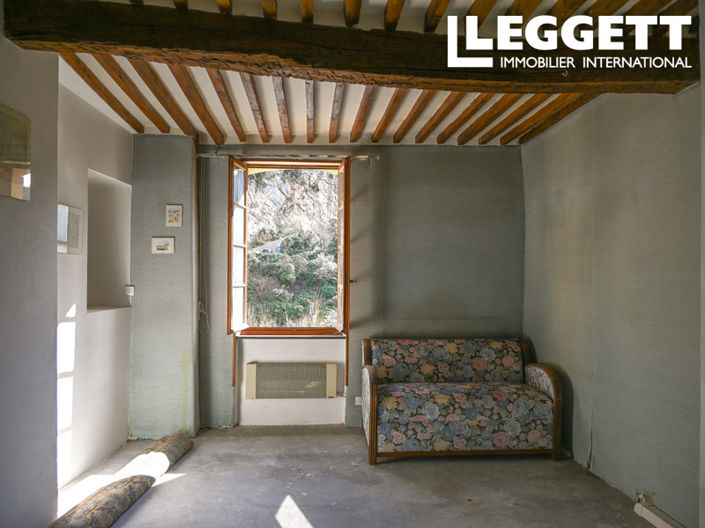 Image No.6-4 Bed House for sale