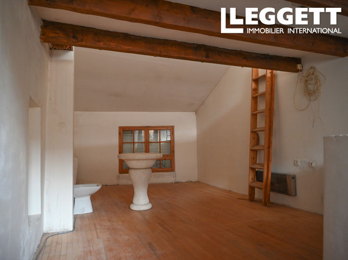 Image No.8-4 Bed House for sale