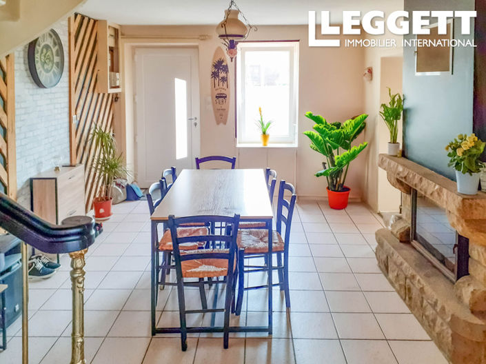 Image No.3-3 Bed House for sale