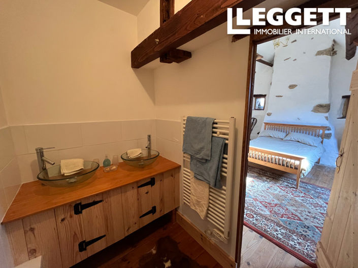 Image No.5-3 Bed House for sale