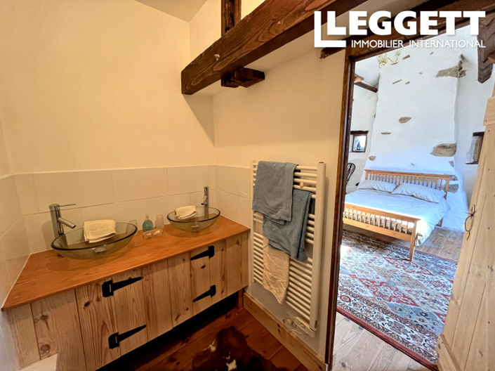 Image No.6-3 Bed House for sale