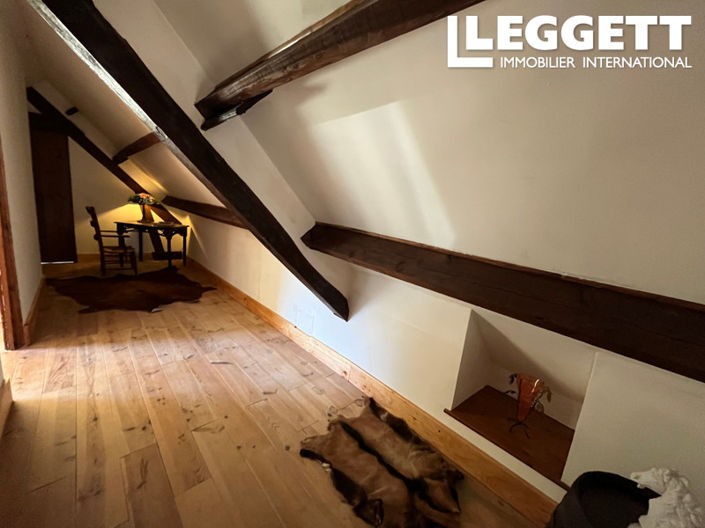 Image No.8-3 Bed House for sale