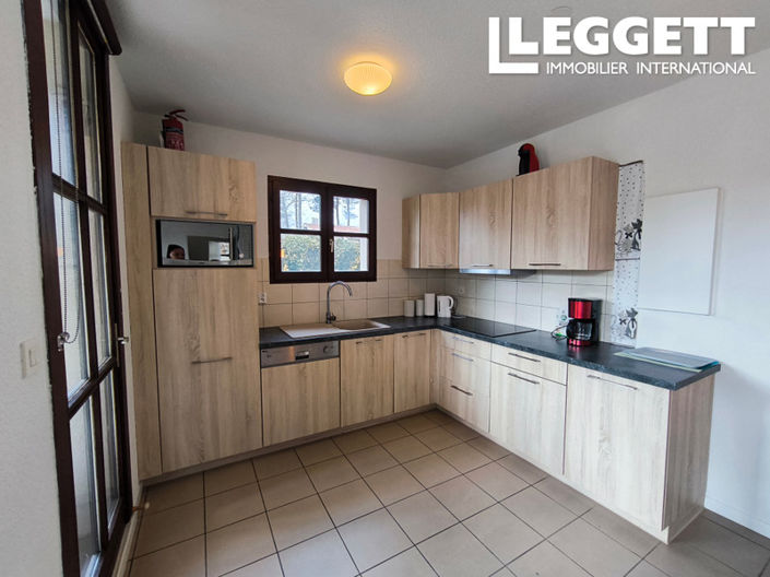 Image No.5-2 Bed House for sale