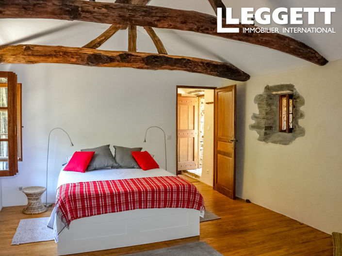 Image No.8-14 Bed Chateaux for sale