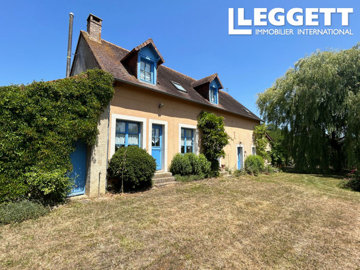 1 - Tassé, Maison