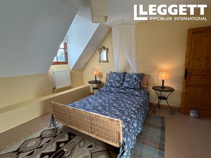 Image No.9-3 Bed House for sale