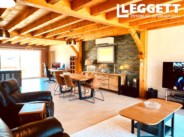 Image No.7-7 Bed House for sale