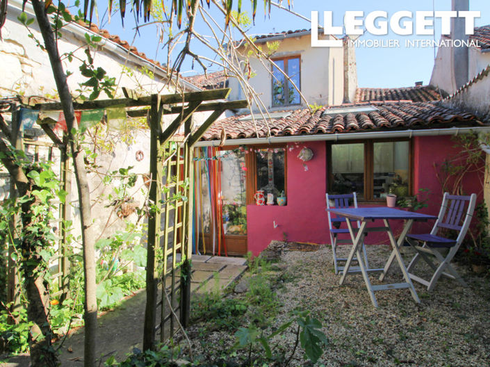 Image No.1-Maison de 3 chambres à vendre à Chef-Boutonne