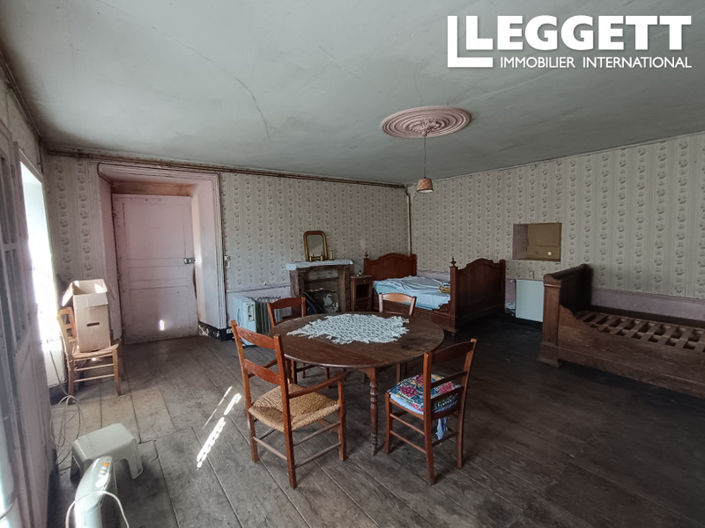 Image No.10-4 Bed House for sale