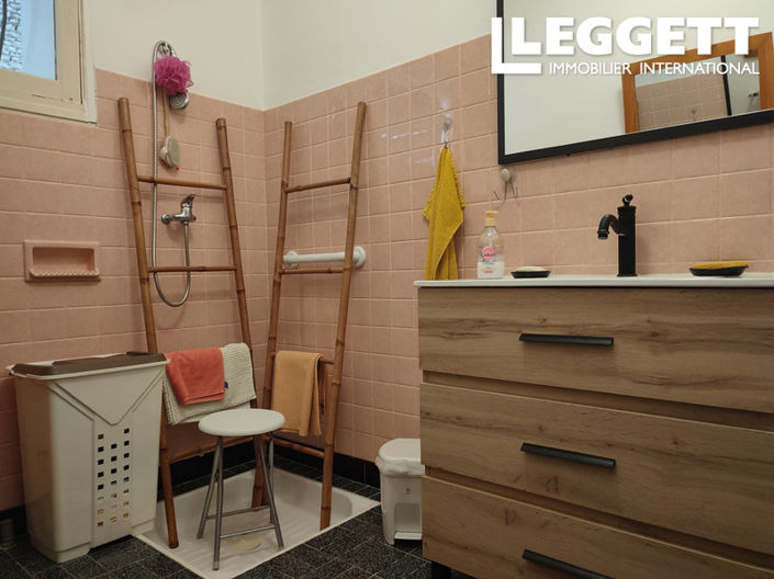 Image No.7-3 Bed House for sale