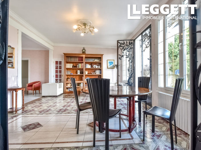 Image No.10-4 Bed House for sale