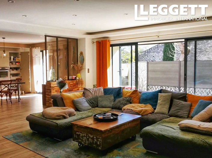 Image No.1-2 Bed House for sale