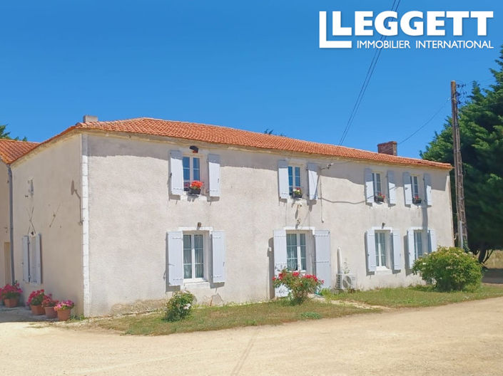 Image No.1-Maison de 8 chambres à vendre à Angliers