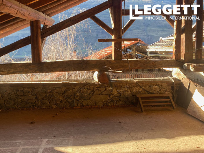 Image No.8-2 Bed House for sale