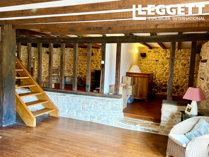 Image No.8-7 Bed House for sale