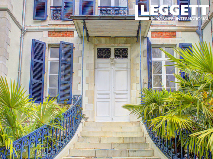 Image No.3-8 Bed Chateaux for sale