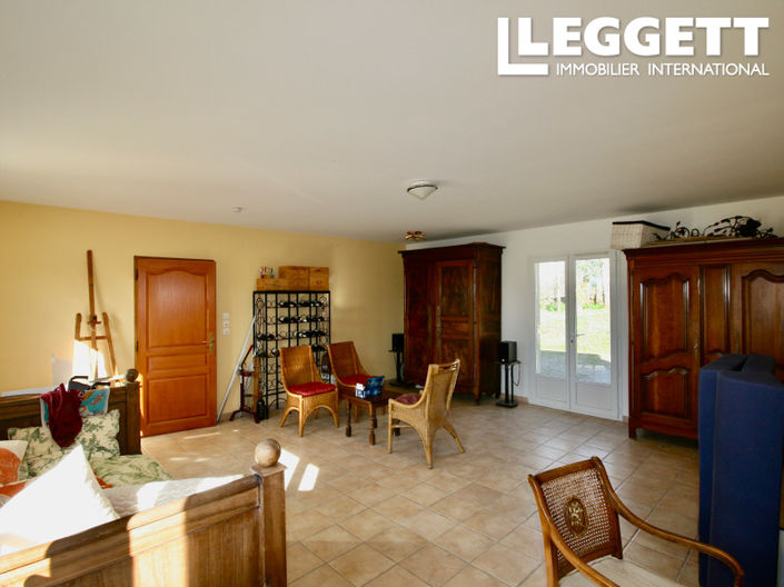 Image No.10-Maison de 4 chambres à vendre à Montbron