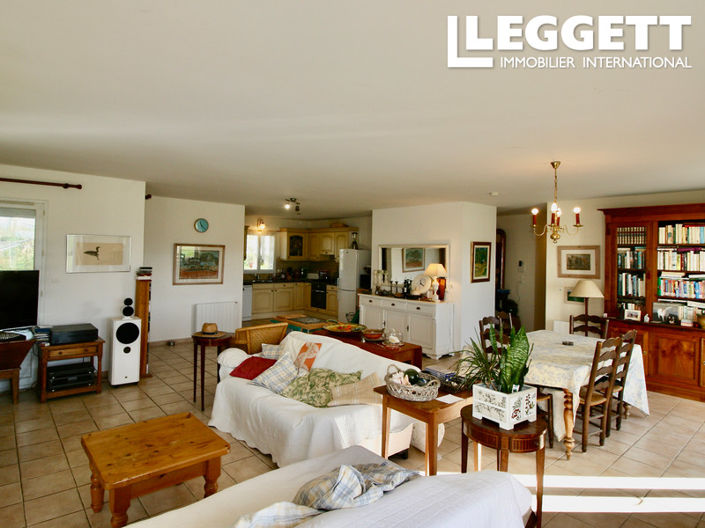 Image No.3-4 Bed House for sale