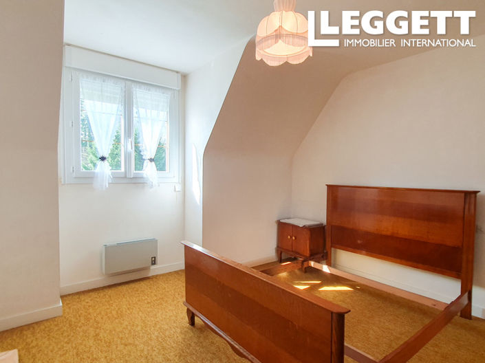 Image No.9-5 Bed House for sale