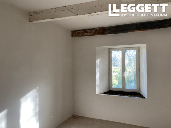 Image No.8-3 Bed House for sale