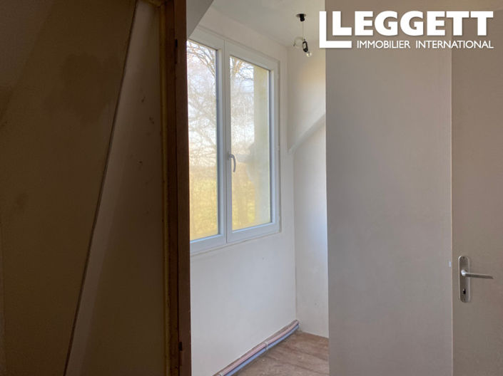 Image No.9-3 Bed House for sale