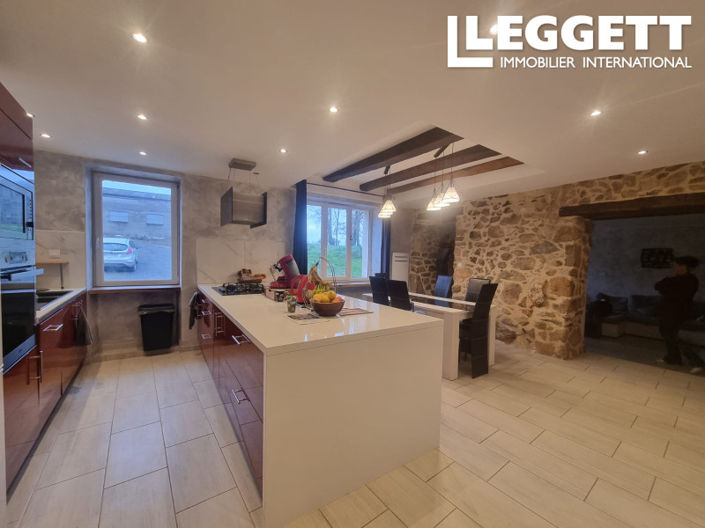 Image No.1-3 Bed House for sale