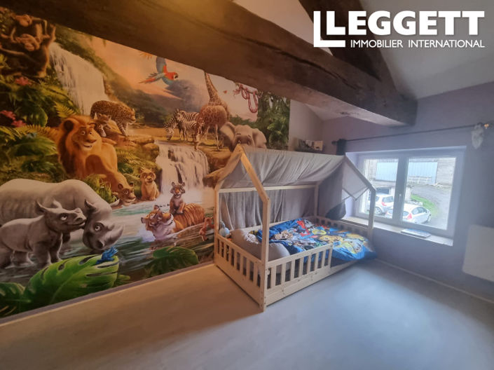 Image No.9-3 Bed House for sale