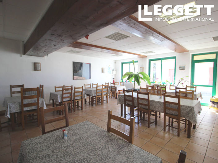 Image No.4-9 Bed Commercial for sale