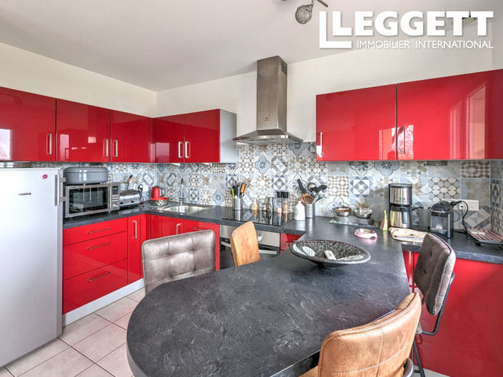 Image No.3-3 Bed House for sale