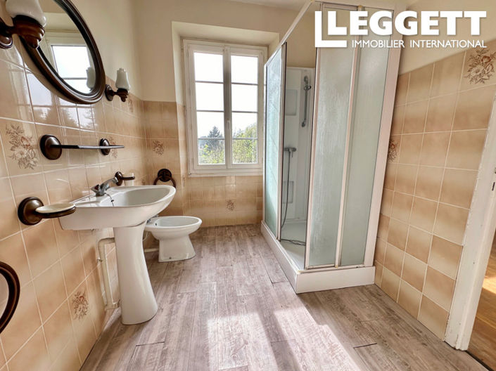 Image No.7-4 Bed House for sale