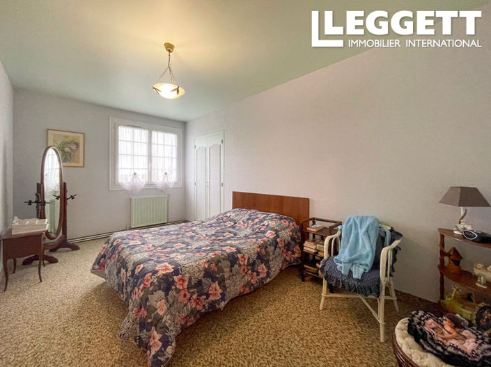 Image No.7-4 Bed House for sale