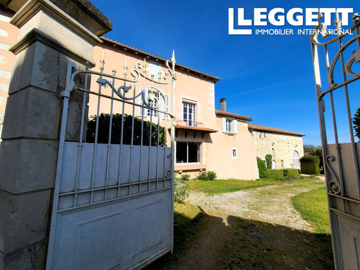 Image No.1-Maison de 7 chambres à vendre à Champagne-Mouton