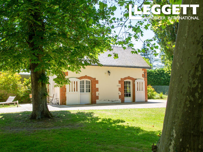 Image No.6-10 Bed Chateaux for sale