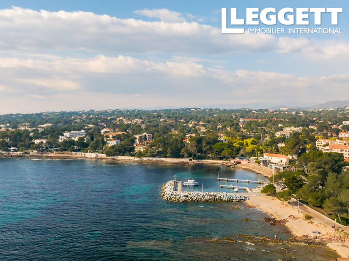 Image No.1-Terre à vendre à Saint-Raphael