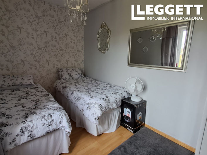 Image No.7-3 Bed House for sale