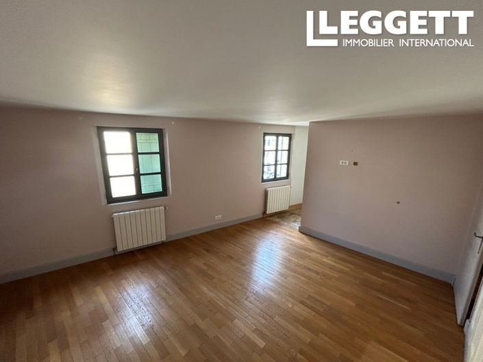 Image No.8-2 Bed House for sale