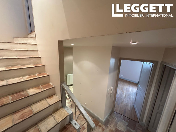 Image No.9-2 Bed House for sale