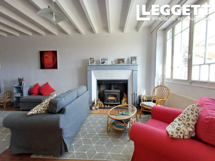 Image No.8-4 Bed House for sale