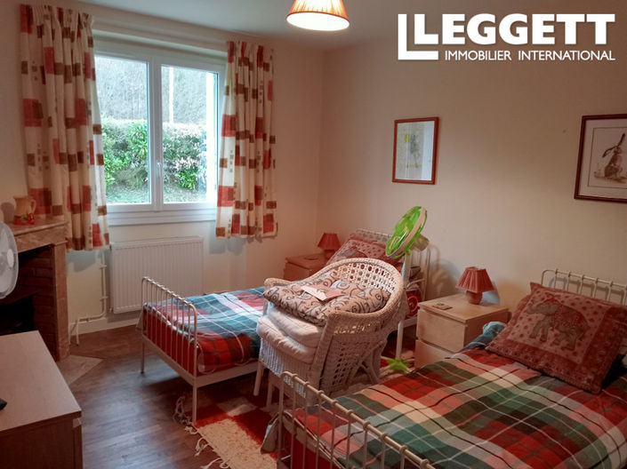 Image No.9-3 Bed House for sale