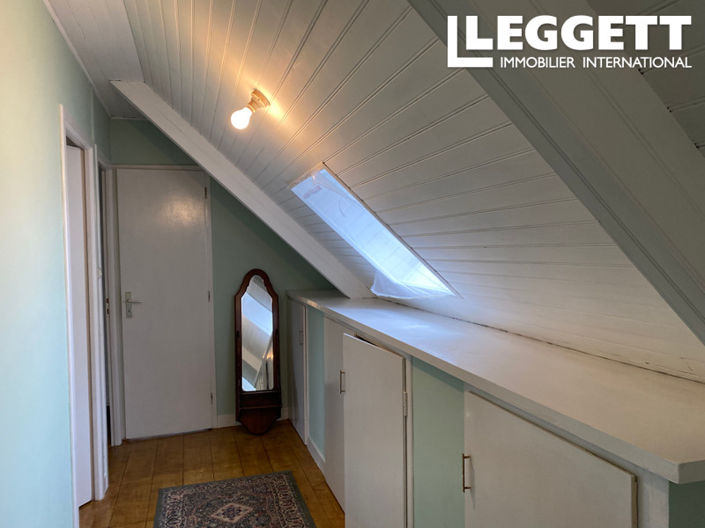 Image No.9-4 Bed House for sale