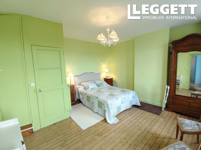 Image No.3-4 Bed House for sale