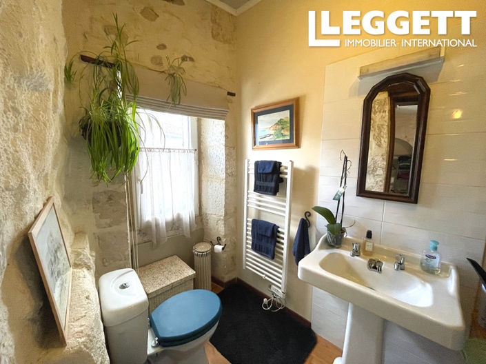 Image No.5-2 Bed House for sale