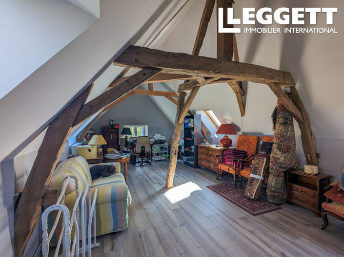 Image No.9-5 Bed House for sale