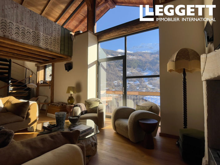 Image No.2-5 Bed House for sale