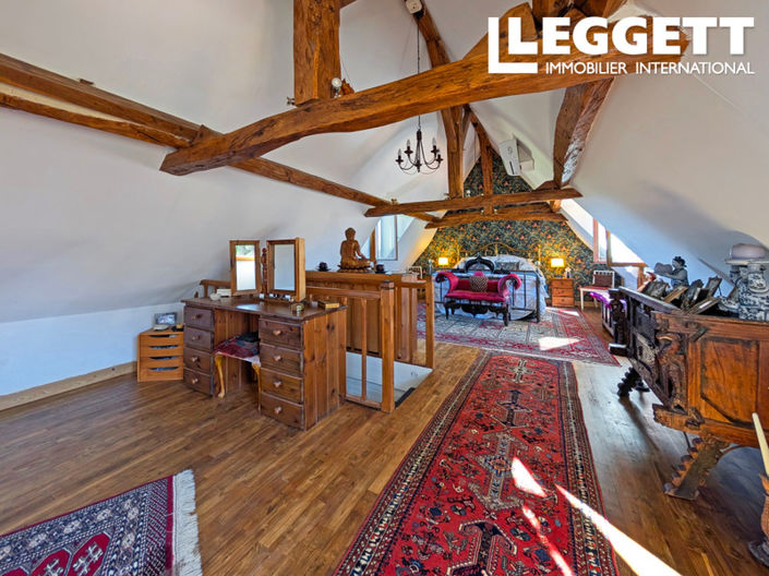 Image No.9-3 Bed House for sale